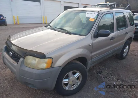 2001 Ford Escape Xls z USA, uszkodzony, nr VIN 1FMYU01141KA46852